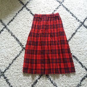 Vintage Pendleton wool red pleated skirt